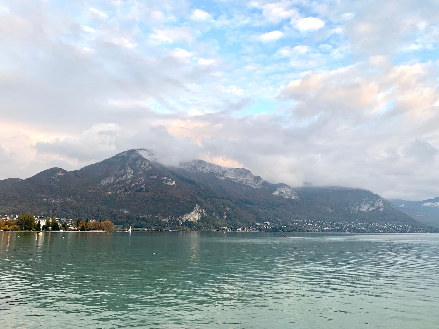 Annecy lake